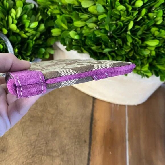 Coach Beaded Purple Suede Signature C Jacquard Wristlet Clutch - Picture 8 of 9